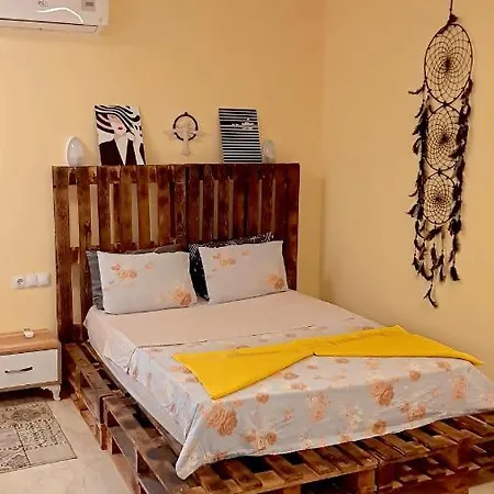 Hotel Aziz Konaklama *